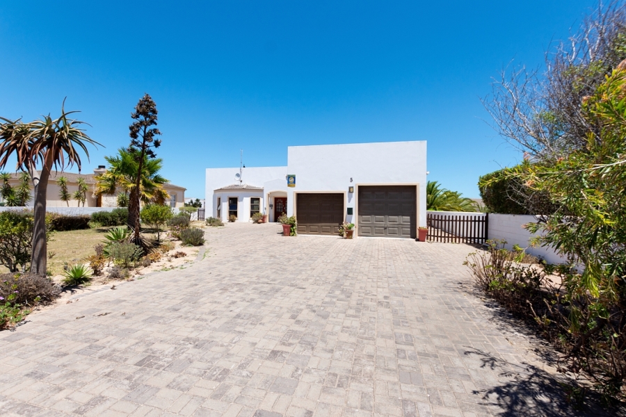 3 Bedroom Property for Sale in Country Club Western Cape